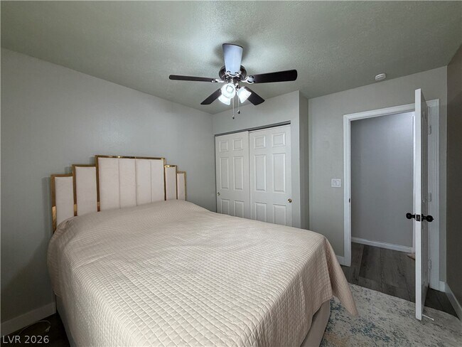 Building Photo - 2724 Monrovia Dr