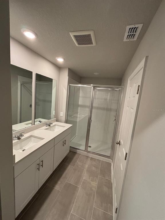 Building Photo - 431 Legacy Lp