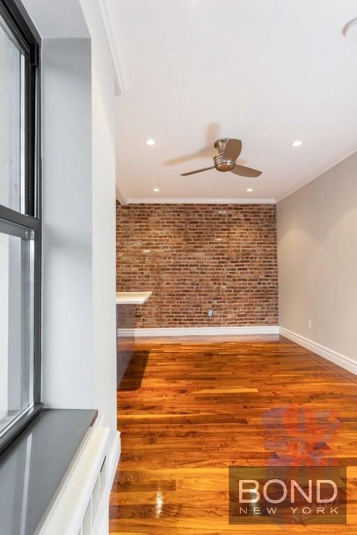 Building Photo - 1590 Lexington Ave