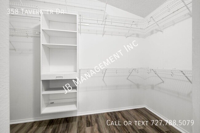 Building Photo - 358 Tavernier Dr