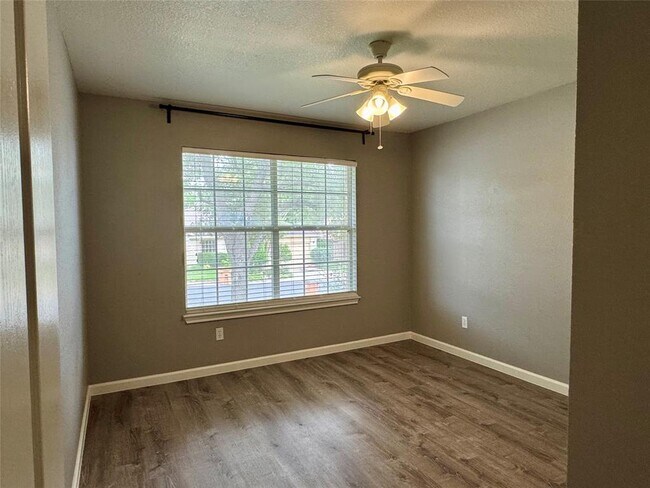 Building Photo - 9104 Heiden Lane