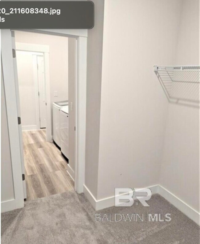 Building Photo - 378 Wickman Ave