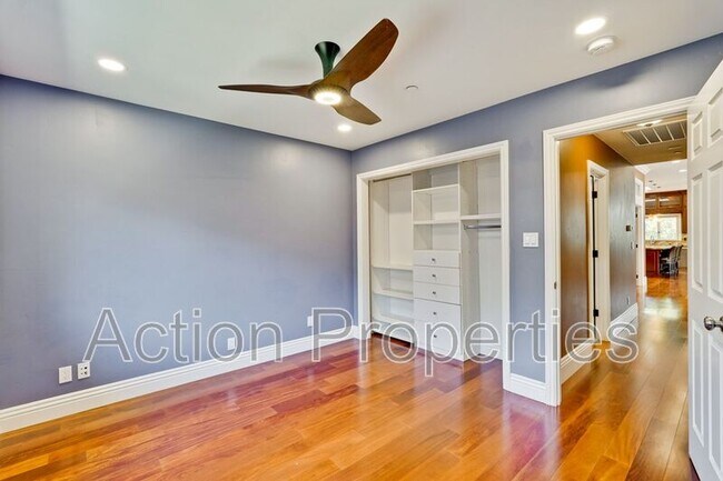 Building Photo - 1754 Granger Ave