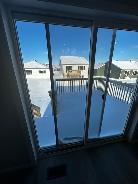 Building Photo - 6710 Meadow View Dr S