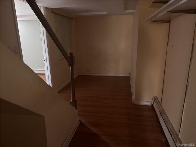 Building Photo - 116 Williams Ave