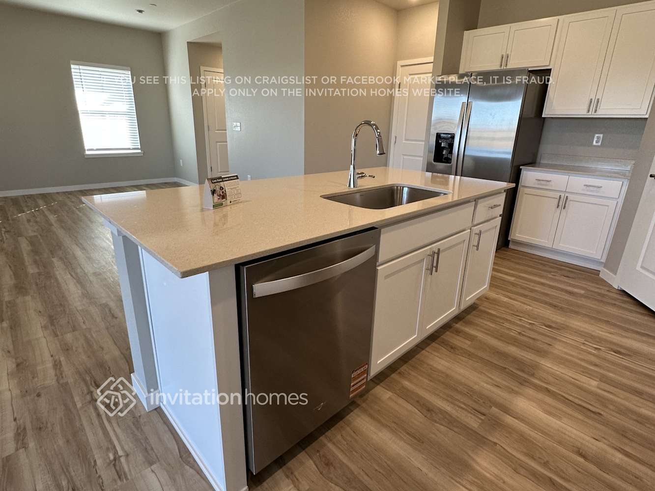 Building Photo - 9352 Ceylon St