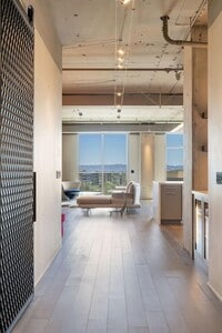Building Photo - 2211 E Camelback Rd
