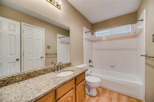 Building Photo - 2113 Glenmont Dr