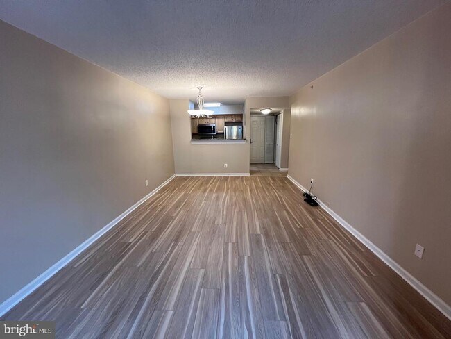 Building Photo - 1024 N Utah St