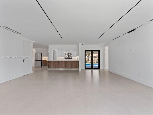 Building Photo - 2537 NW 116th Terrace