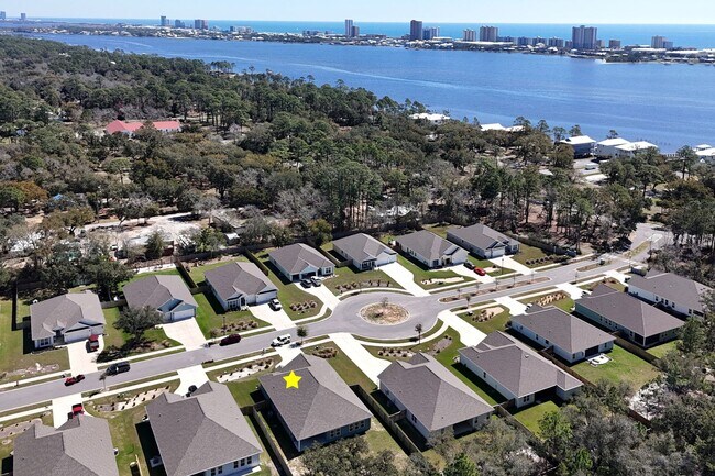 Building Photo - DON'T MISS OUT!