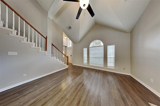 Building Photo - 14023 Cypress Falls Dr