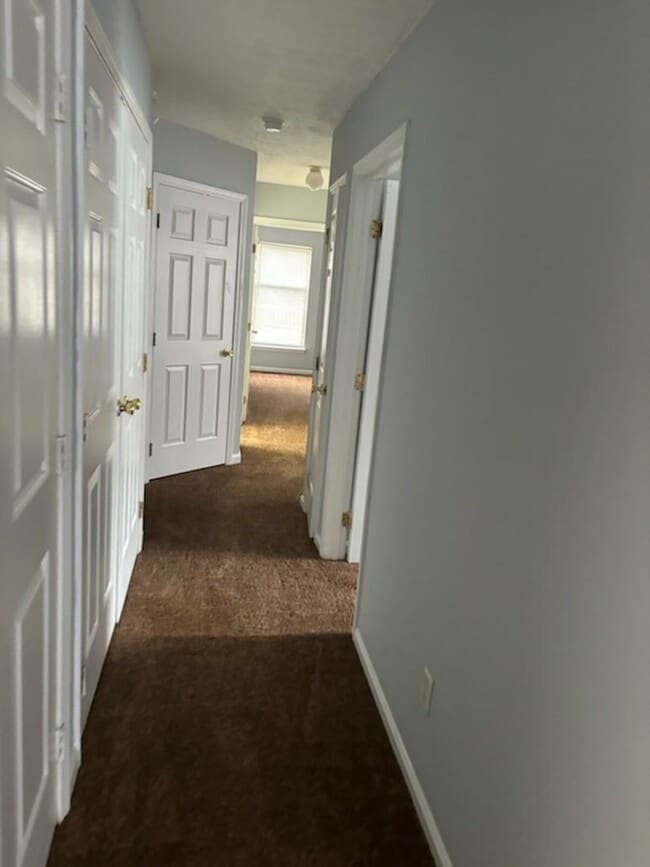 Building Photo - RH - 2512