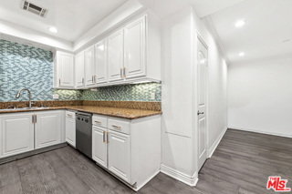 Building Photo - 8541 Alcott St