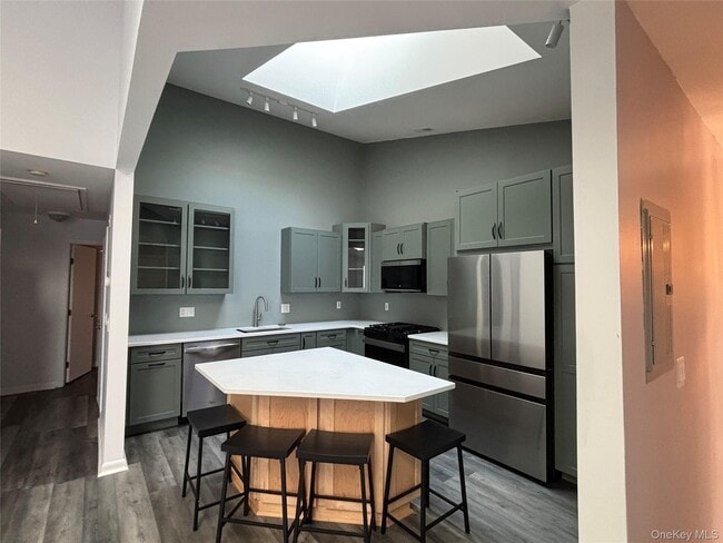 Building Photo - 507 Scenic Ln