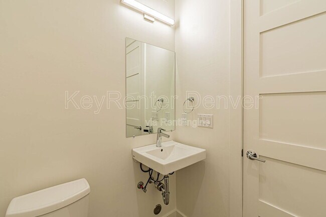 Building Photo - 1286 Osceola St