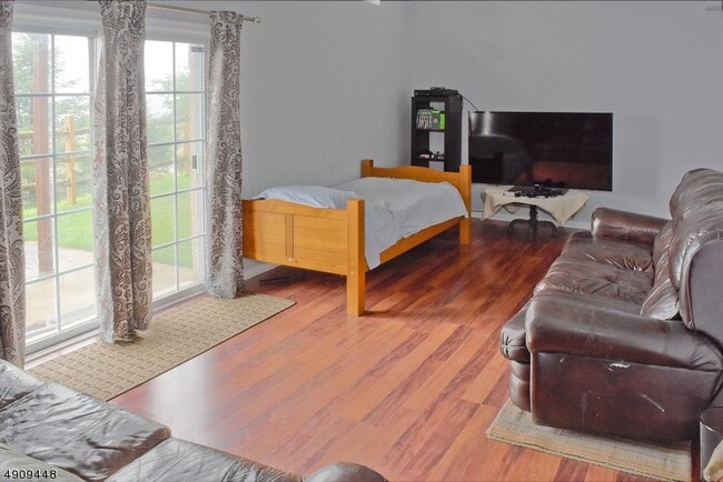 Building Photo - 156 Winding Hill Dr