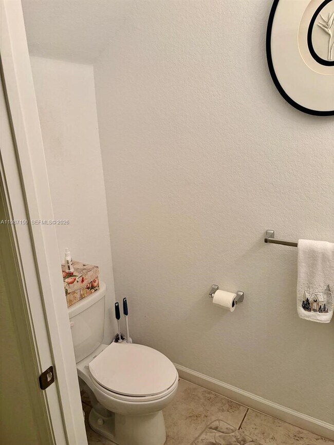 Building Photo - 4002 NW 11 Dr