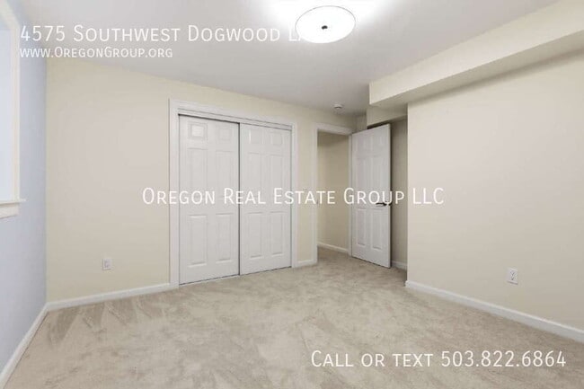 Building Photo - 4575 SW Dogwood Ln