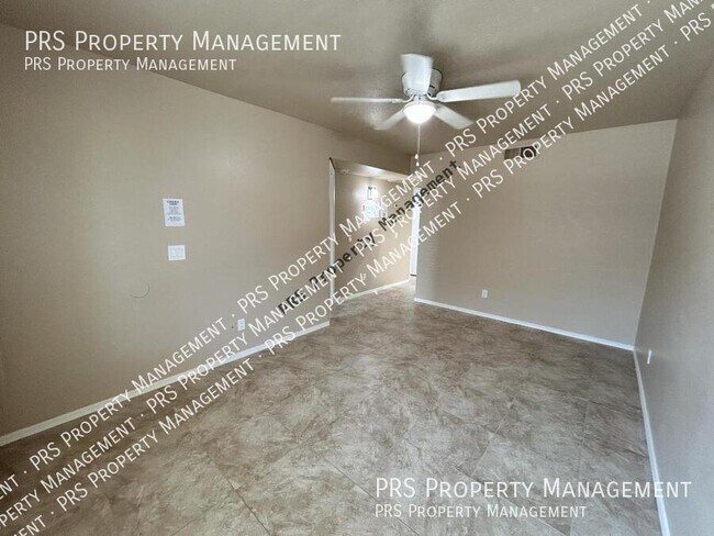 Building Photo - 551 S Lesueur-Unit 1