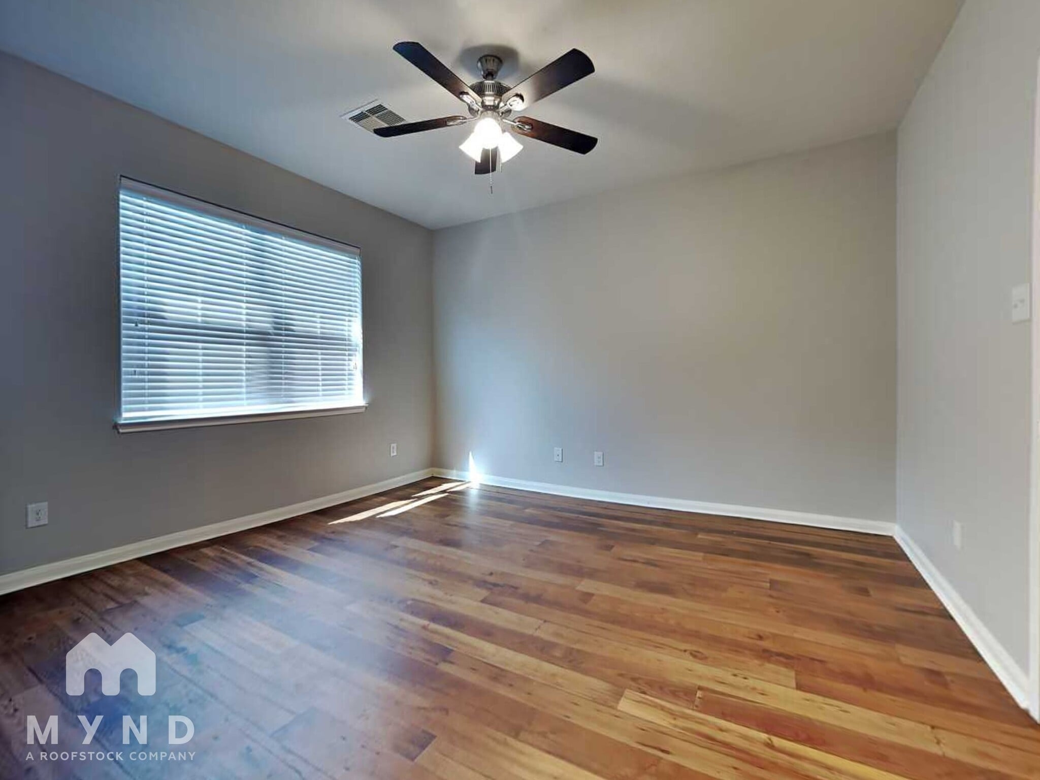 Building Photo - 306 Lazy Pine Ct