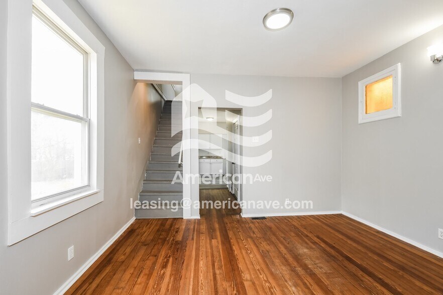 Building Photo - 4124 Schiller Pl