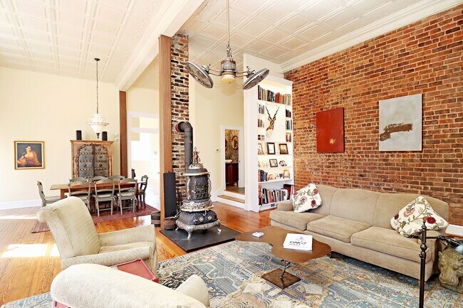 Building Photo - Beautifully Restored Ivy Residence, Fully Furnished with Utilities Included