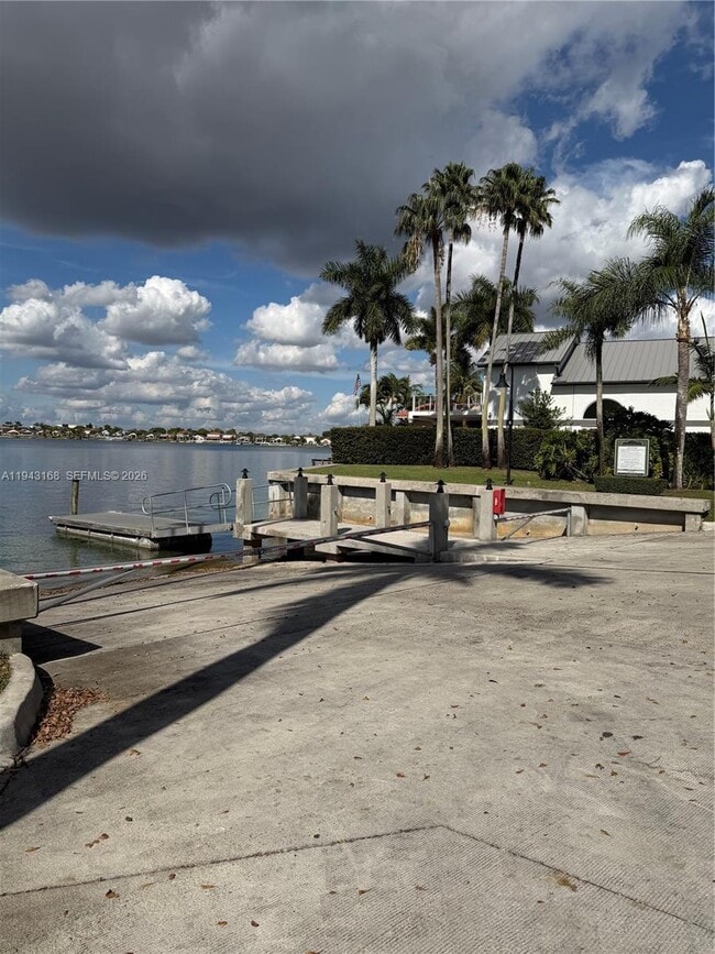 Building Photo - 14640 SW 132nd Ct