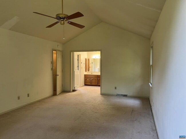 Building Photo - 2424 Holkham Dr