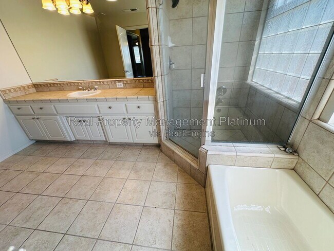 Building Photo - 1648 Camino Ln