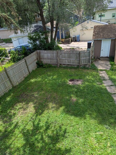 Building Photo - 3739 N Lyndale Ave