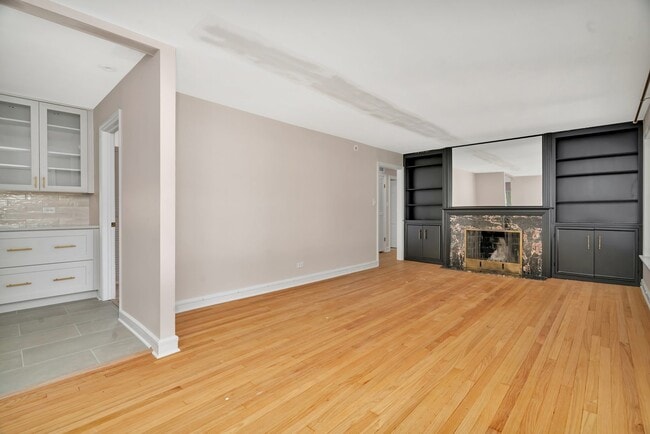Building Photo - 10134 S Kolin Ave