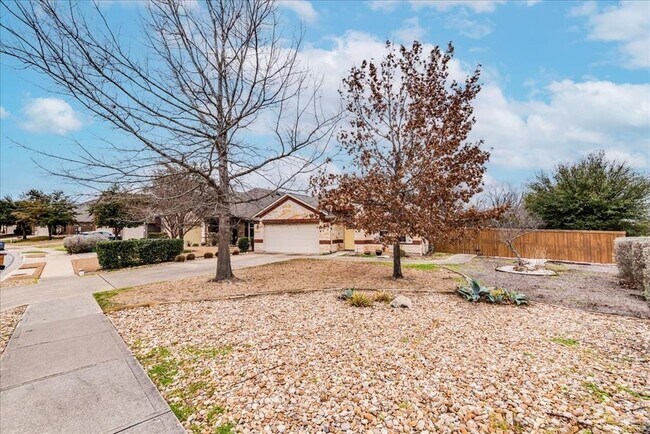 Building Photo - 7805 Huddleston Ln