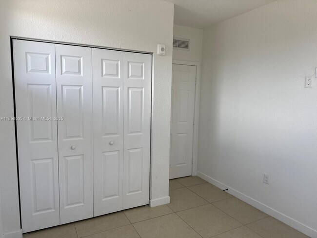 Building Photo - 13375 SW 250th St