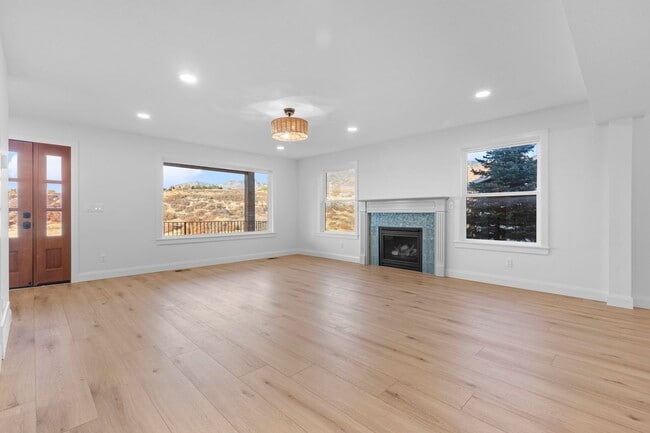 Building Photo - Elevated 5-Bedroom Home in Sandy, UT with ...