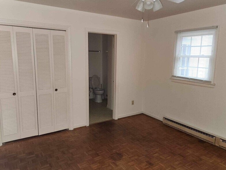 Building Photo - 2730 Forest Hill Ave NW