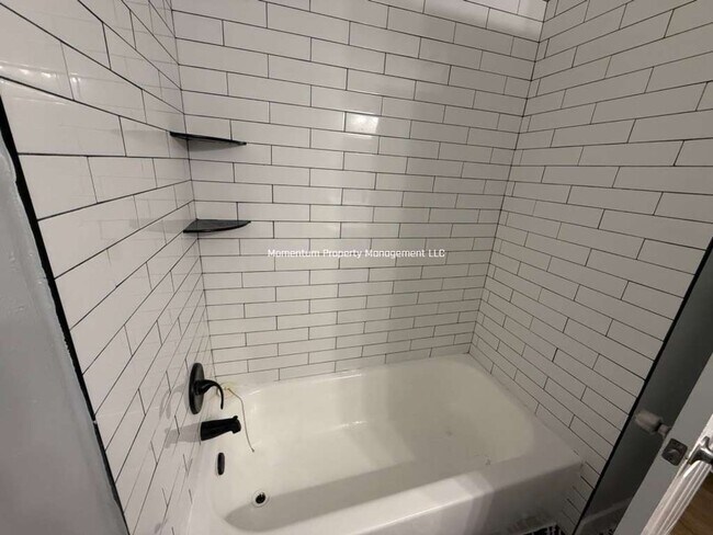 Building Photo - 6409 N 41st St