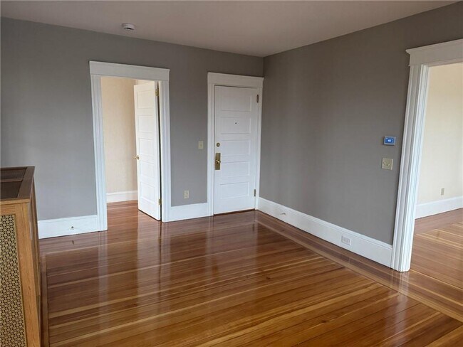 Building Photo - 15 Freeborn St