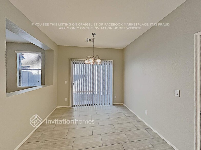 Building Photo - 3818 E Trigger Way