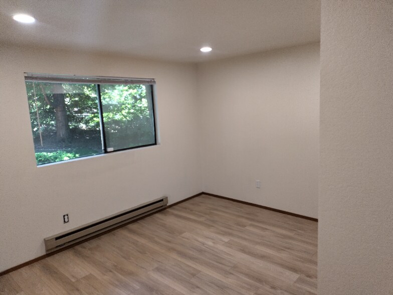 Building Photo - 17213 Gravenstein Rd