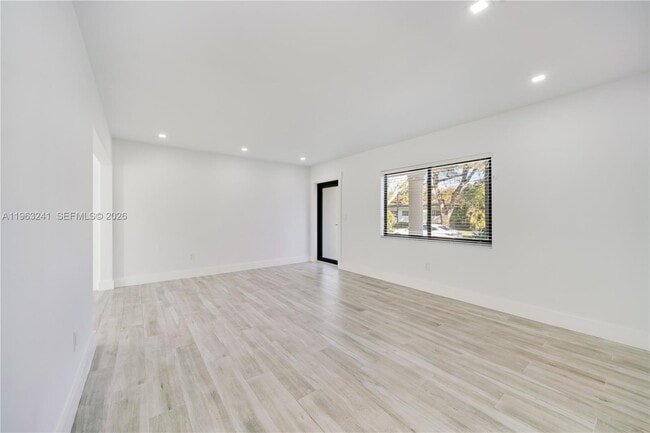 Building Photo - 6060 SW 16th Terrace