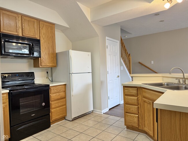 Building Photo - 8272 Enclave Blvd