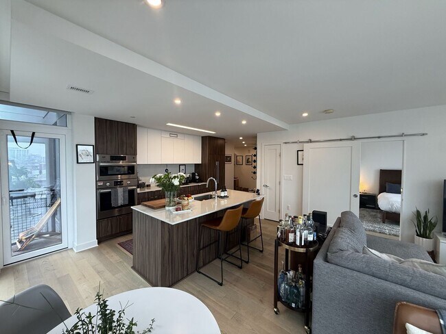 Building Photo - Gorgeous 2BD/2BA Corner Unit in the Heart of Navy Yard | Parking Included