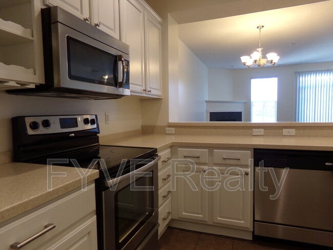 Building Photo - 467 Westgreen Ln