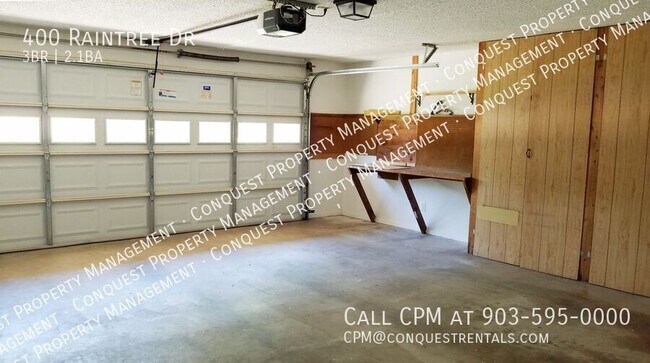 Building Photo - 400 Raintree Dr