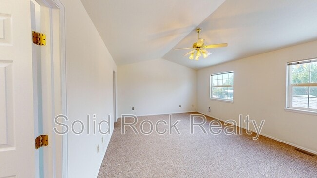 Building Photo - 2635 Leoti Dr