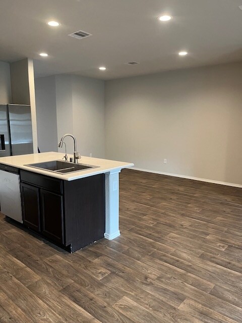 Building Photo - 530 Ashley Falls Ln