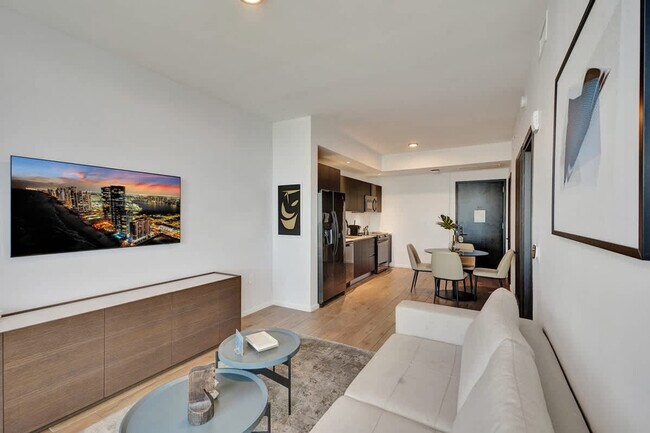 Building Photo - 398 NE 5th St