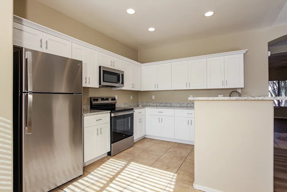 Building Photo - 7215 S 8th Terrace