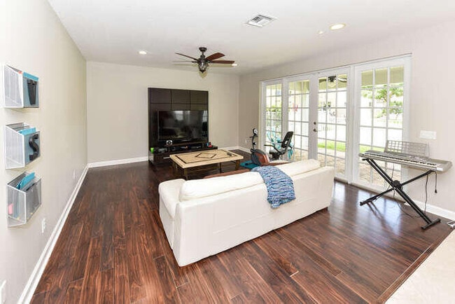 Building Photo - 12246 Colony Preserve Dr